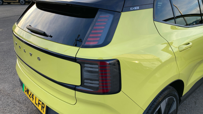 Volvo EX30 200kW SM Extended Range Ultra 69kWh 5dr Auto Electric Estate